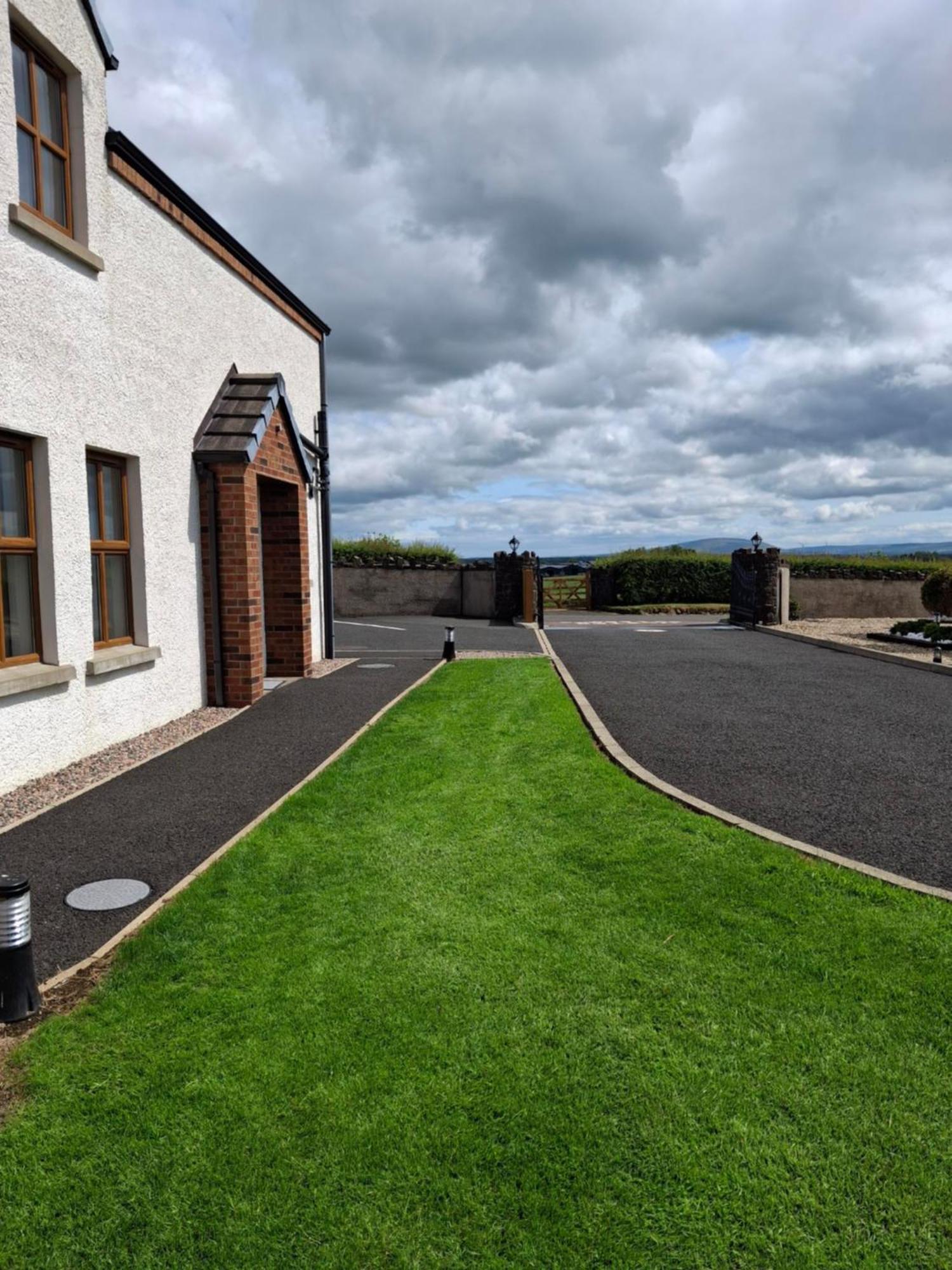 Ulster Cottages Bushmills Exterior photo
